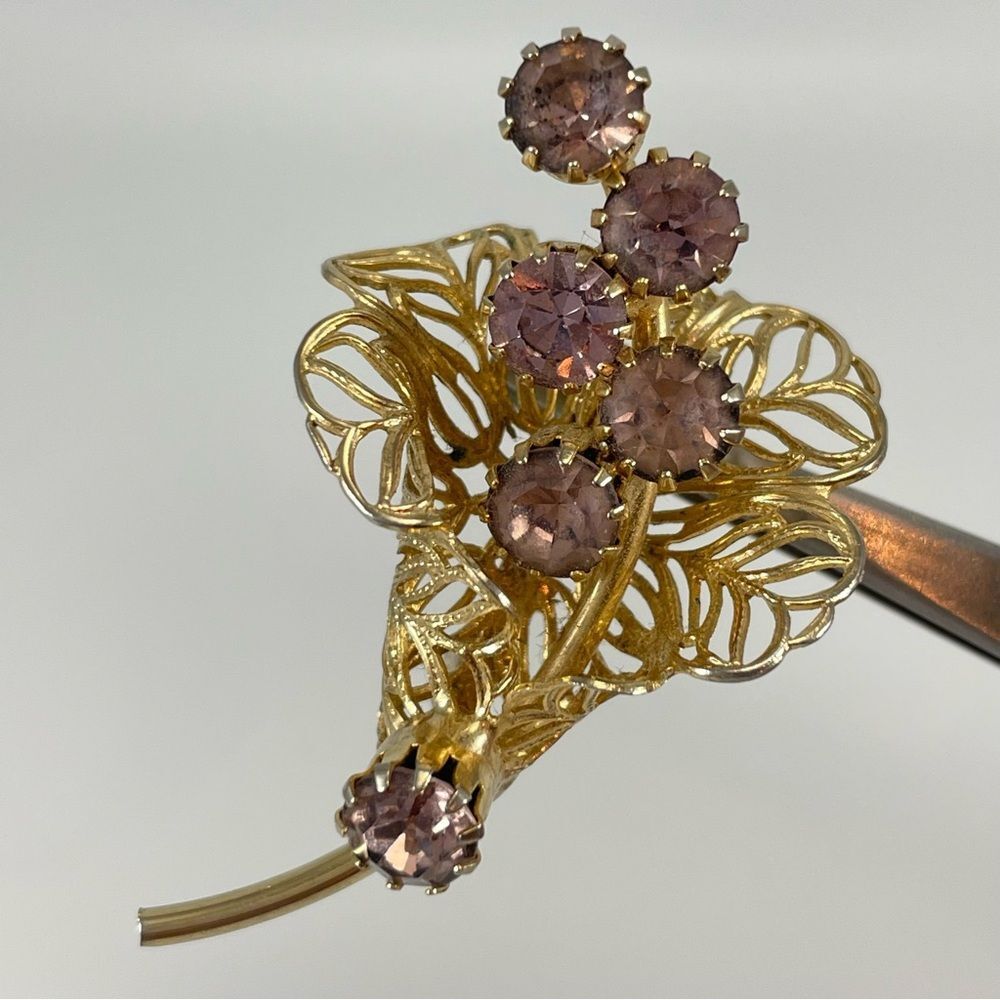 Vintage Lavender Glass Rhinestone Gold Tone Flower Bouquet Brooch Pin Classic